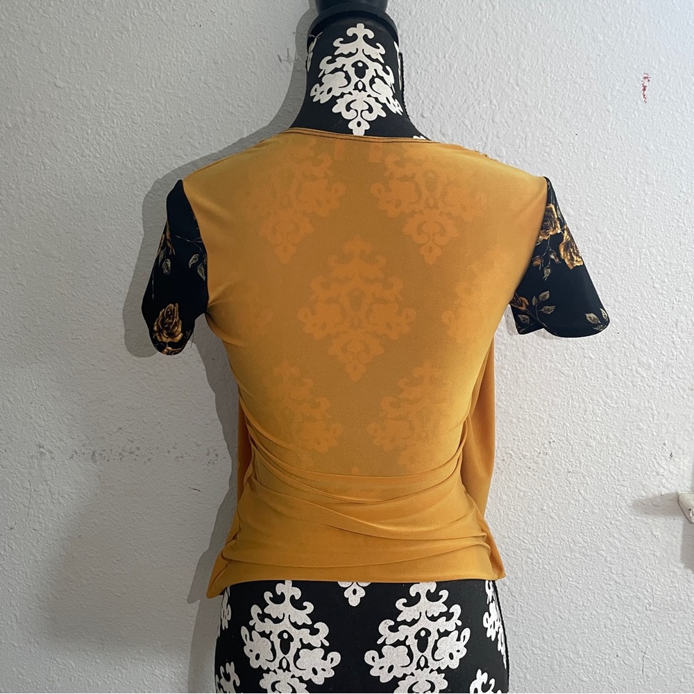 NWOT Women’s Mustard flower print shirt floral vest connected vintage 🏵️💐 - Picture 3 of 12